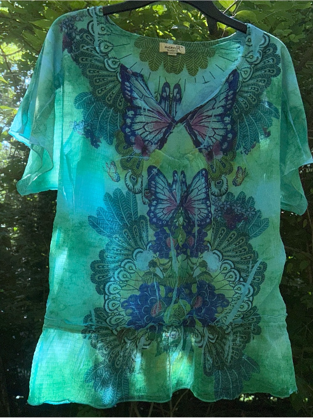 ❌SOLD❌One World Green & Blue Butterfly Themed Blouse